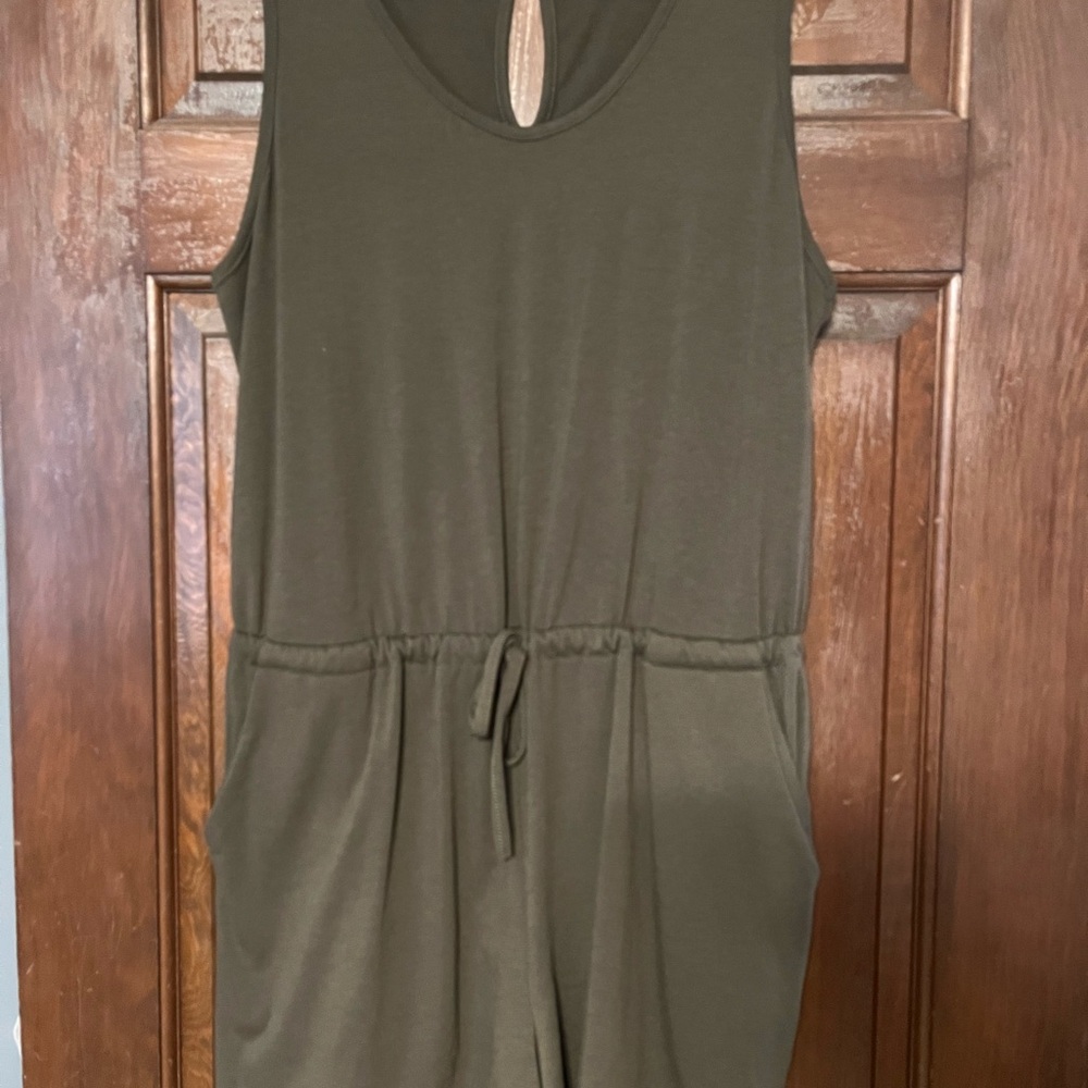 Olive Green Sleeveless Jumpsuit